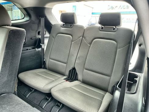 Used 2017 Hyundai Santa Fe SE image 26