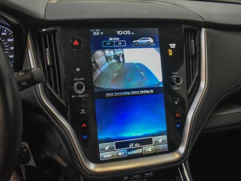 Used 2024 Subaru Outback Premium image 15