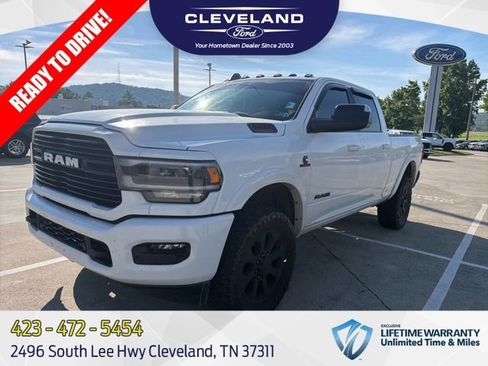 Used 2022 RAM 2500 Laramie AWD/4WD image 1