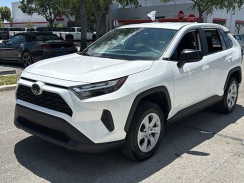 Certified 2025 Toyota RAV4 LE FWD image 3