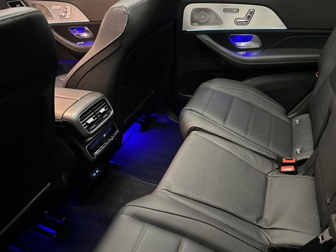 New 2025 Mercedes-Benz GLS 580 4MATIC image 15