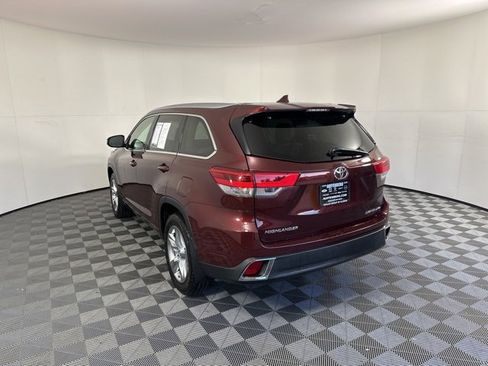 Used 2017 Toyota Highlander Limited image 2