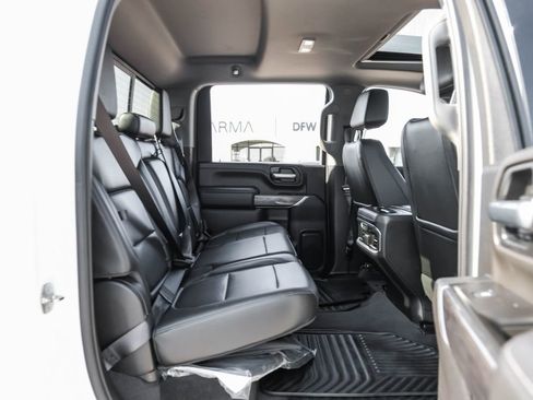 Used 2020 Chevrolet Silverado 2500 LTZ w/ LTZ Premium Package image 41