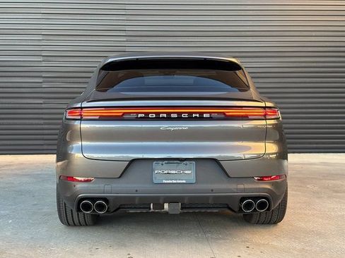 Certified 2026 Porsche Cayenne Coupe AWD/4WD image 6