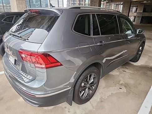 Used 2022 Volkswagen Tiguan SE image 8