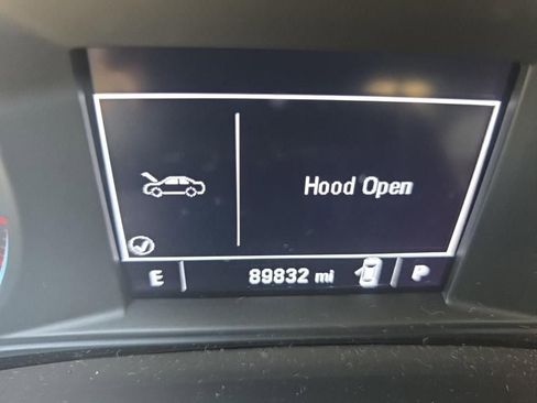 Used 2021 Chevrolet Malibu LT FWD image 6