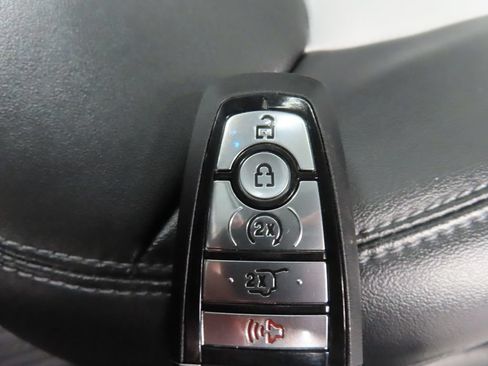 Used 2024 Ford Explorer XLT w/ XLT Sport Appearance Package AWD/4WD image 47