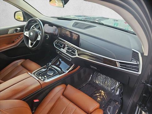 Used 2020 BMW X7 xDrive40i w/ Premium Package AWD/4WD image 25