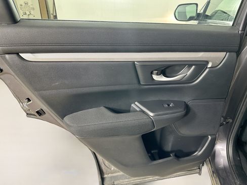 Used 2019 Honda CR-V LX image 30