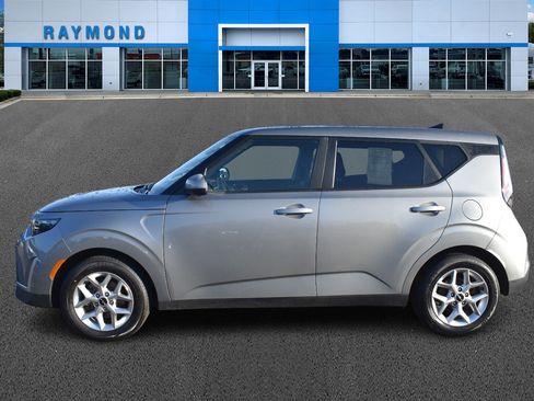 Used 2023 Kia Soul LX w/ Option Group 015 image 6