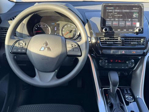 New 2026 Mitsubishi Eclipse Cross LE image 9