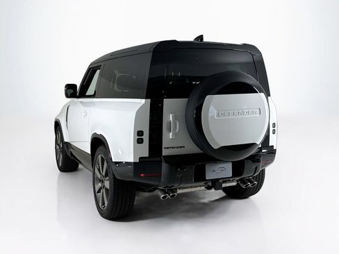 New 2026 Land Rover Defender 90 V8 AWD/4WD image 3