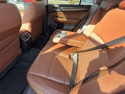 Used 2017 Subaru Outback 2.5i Touring w/ Popular Package #5A image 16