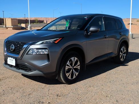 Used 2021 Nissan Rogue SV image 8