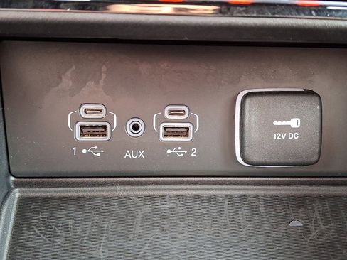 Used 2024 Jeep Grand Cherokee Altitude image 23