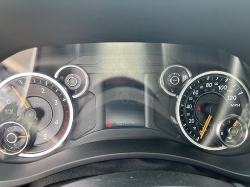 Used 2020 RAM 5500 Tradesman w/ Max Tow Package image 15