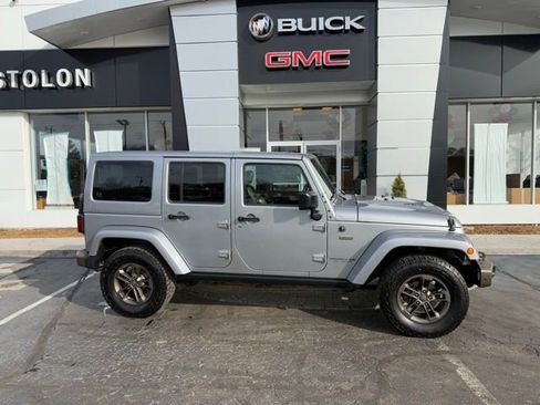 Used 2017 Jeep Wrangler Unlimited Sahara image 1
