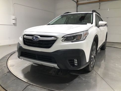 Used 2021 Subaru Outback Limited w/ Popular Package #2 image 3