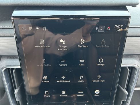 Used 2024 GMC Acadia Elevation image 29