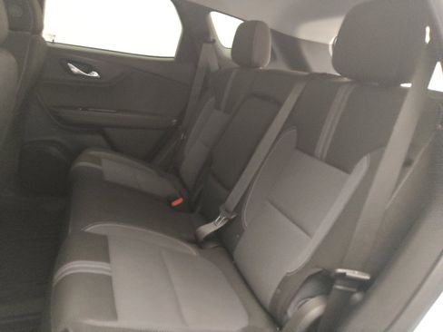 Used 2024 Chevrolet Blazer LT w/ Convenience Package FWD image 18