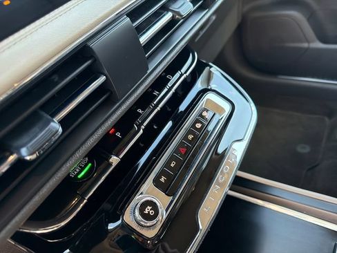 Used 2023 Lincoln Corsair AWD w/ Equipment Group 101A image 28