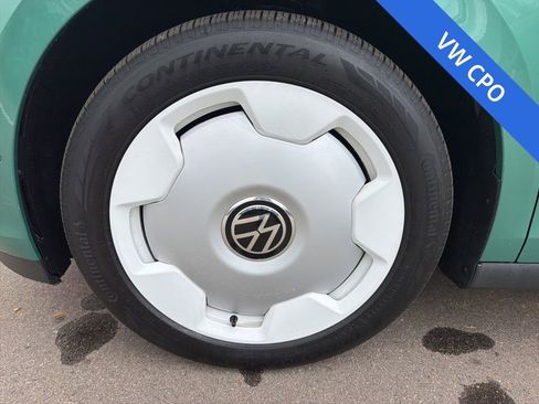 Certified 2025 Volkswagen ID. Buzz 1st Edition AWD/4WD image 25
