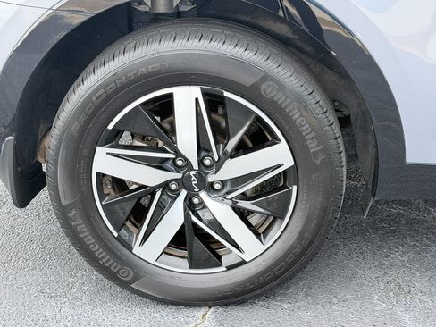 Used 2022 Kia Sorento S FWD image 36