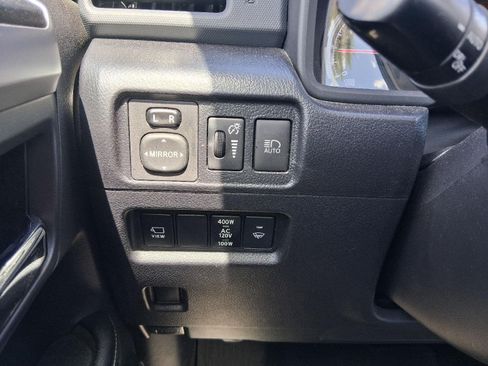 Used 2023 Toyota 4Runner Limited AWD/4WD image 35