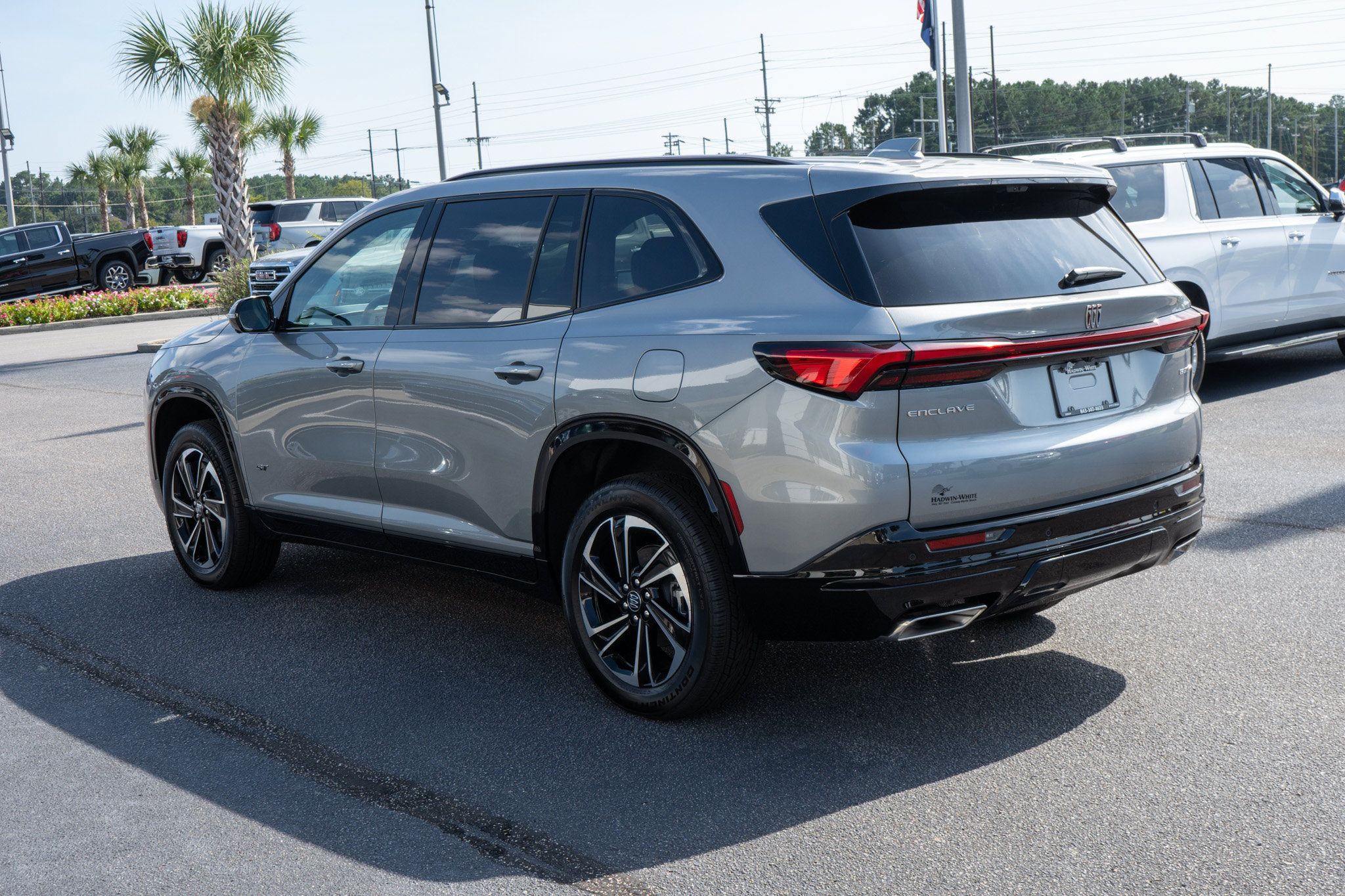New 2026 Buick Enclave Sport Touring w/ Power Package FWD image 5