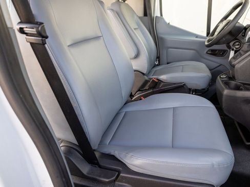 Used 2018 Ford Transit 150 XL image 11