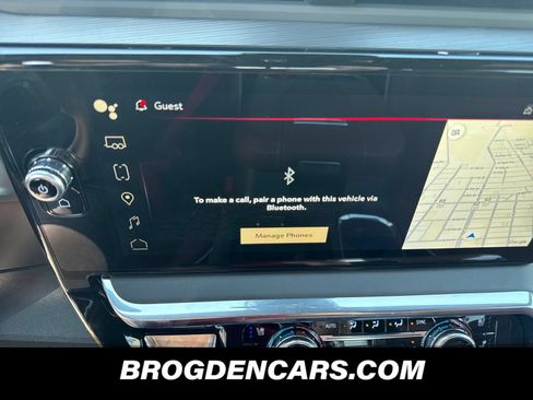 New 2026 GMC Sierra 2500 Denali Ultimate w/ LPO, Black Badging Package AWD/4WD image 5