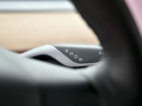 Used 2022 Tesla Model 3 Standard Range Plus image 24