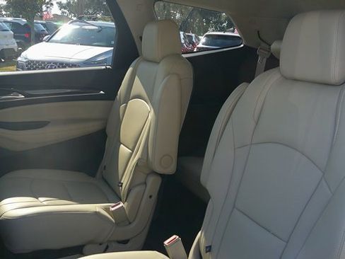 Used 2019 Buick Enclave Premium image 7