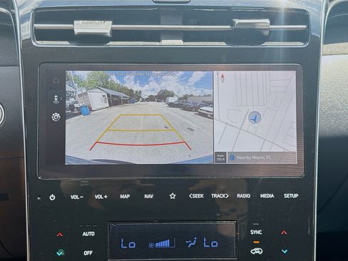 Used 2024 Hyundai Tucson SEL w/ Convenience Package FWD image 11