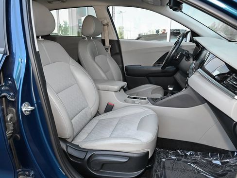Used 2022 Kia Niro EX FWD image 39