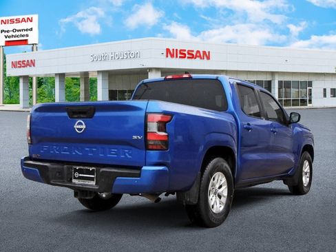 Used 2024 Nissan Frontier SV w/ Technology Package RWD image 4