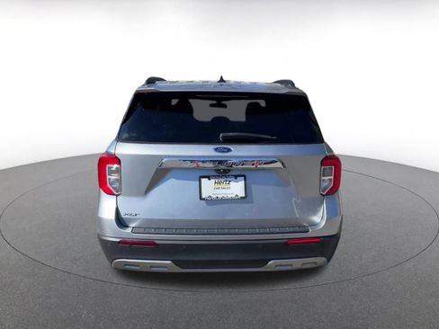 Used 2024 Ford Explorer XLT w/ Equipment Group 202A image 11