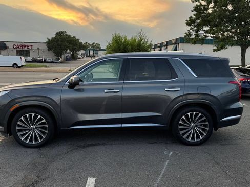 Used 2023 Hyundai Palisade Calligraphy AWD/4WD image 4