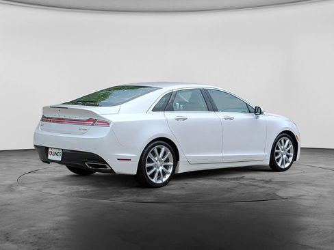 Used 2016 Lincoln MKZ w/ Equipment Group 300A Reserve FWD image 7