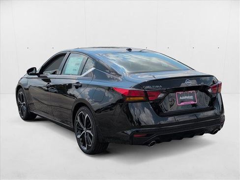 New 2025 Nissan Altima 2.5 SR image 7