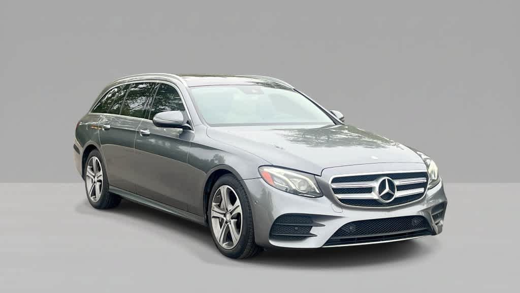 Certified 2017 Mercedes-Benz E 400 4MATIC Wagon image 2