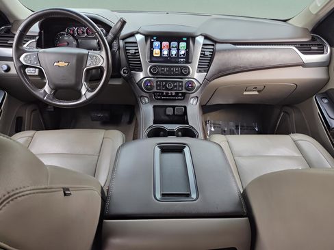Used 2019 Chevrolet Suburban LT image 11