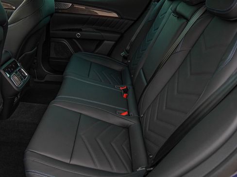 New 2026 Maserati Grecale Modena image 23