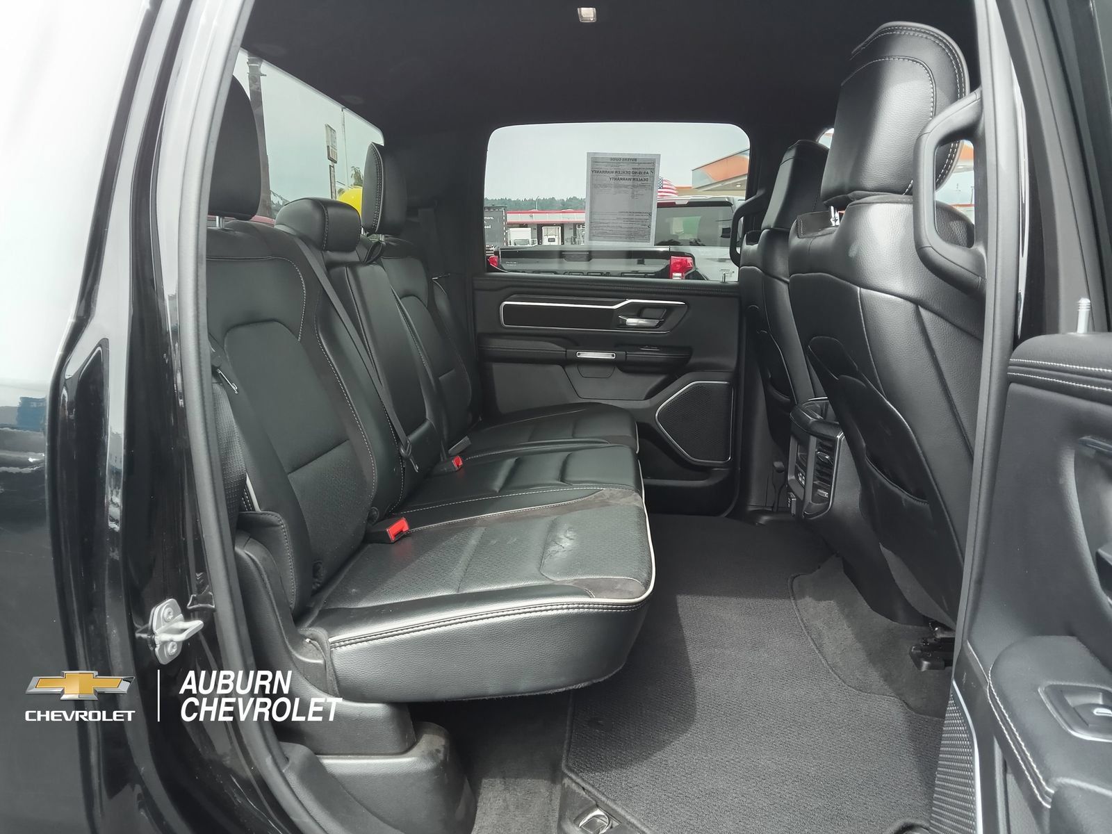 Used 2024 RAM 1500 Laramie AWD/4WD image 21