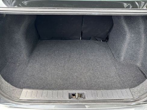 Used 2025 Nissan Versa SV FWD image 25