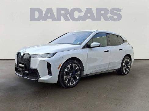 Certified 2026 BMW iX xDrive45 w/ M Sport Package image 3