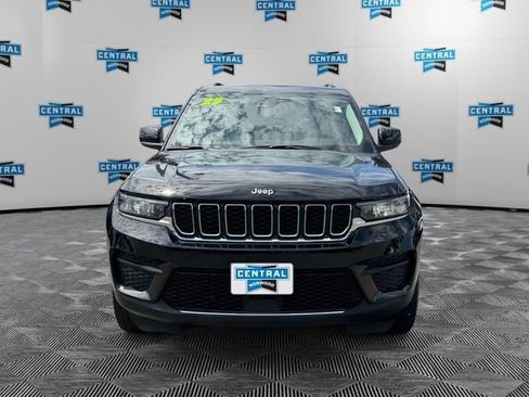 Certified 2023 Jeep Grand Cherokee Laredo w/ Luxury Tech Group I AWD/4WD image 9