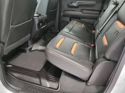 Used 2025 GMC Sierra 1500 AT4 w/ AT4 Premium Package image 21