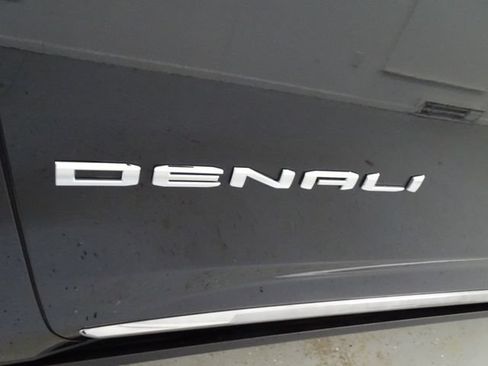 Certified 2026 GMC Yukon Denali Ultimate w/ LPO, Floor Liner Package AWD/4WD image 27