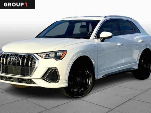 Used 2021 Audi Q3 2.0T Premium w/ Convenience Package AWD/4WD image 1